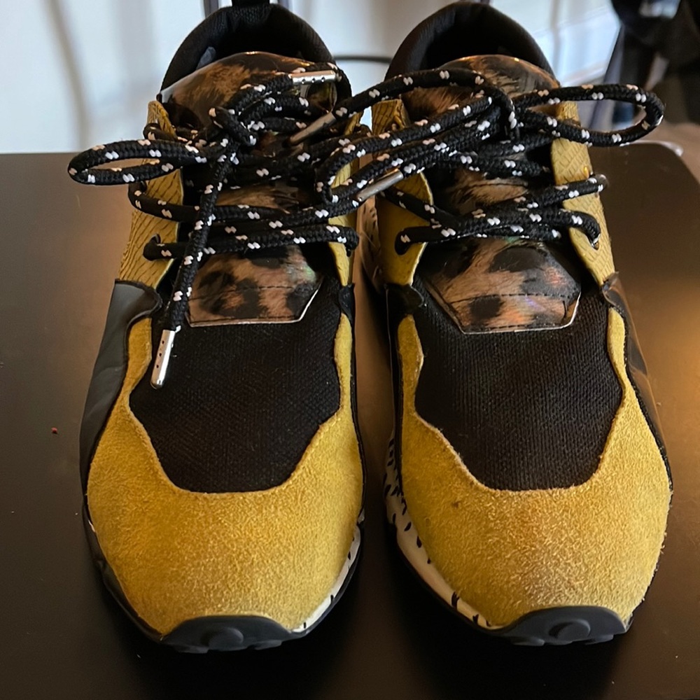 Steve Madden Cliff animal print sneakers size 10